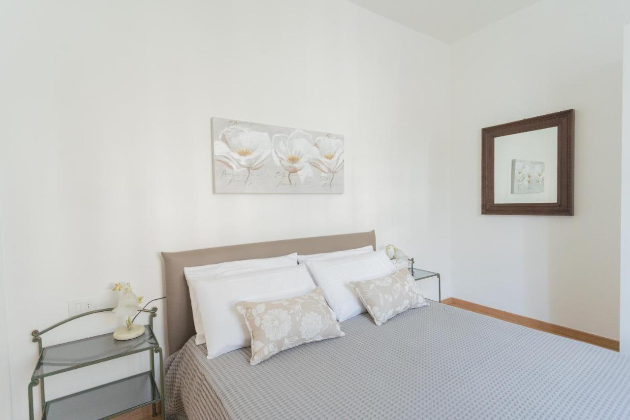 Tina'S Window On Lake Como By Rent All Como Mezzegra Exterior photo